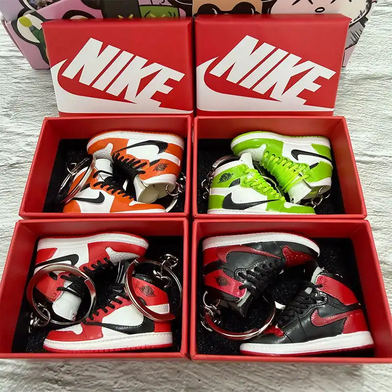 3D Mini Sneaker Keychain 5