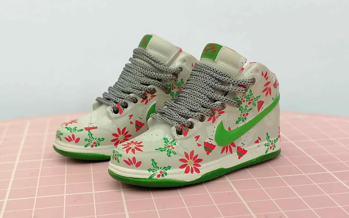 3D mini sneaker keychain product collection
